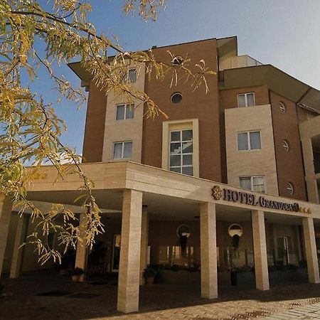 Hotel Granducato モンテルーポ・フィオレンティーノ エクステリア 写真